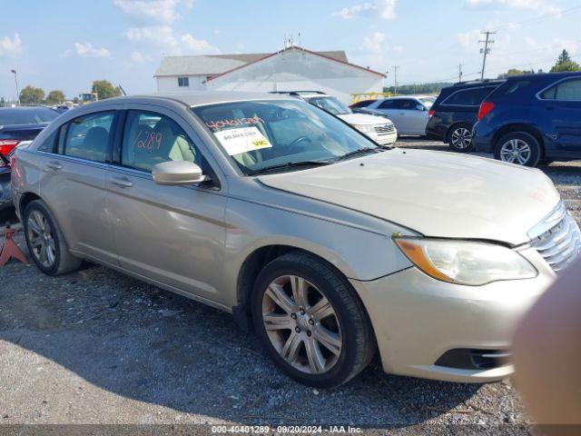  Salvage Chrysler 200