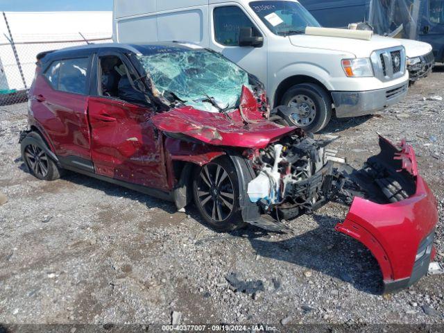  Salvage Nissan Kicks