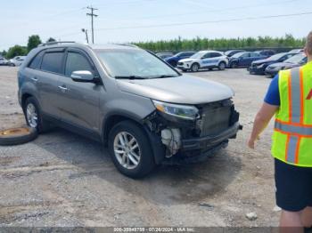  Salvage Kia Sorento