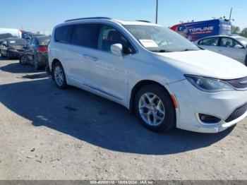  Salvage Chrysler Pacifica