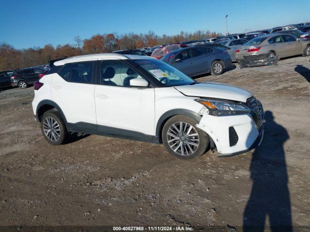  Salvage Nissan Kicks