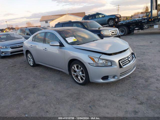  Salvage Nissan Maxima