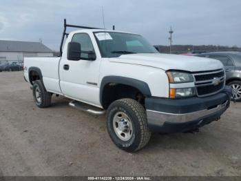  Salvage Chevrolet Silverado 2500