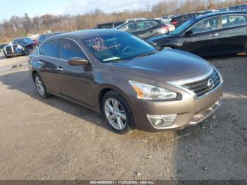  Salvage Nissan Altima