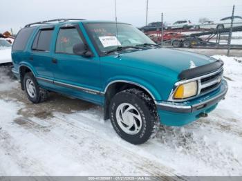  Salvage Chevrolet Blazer