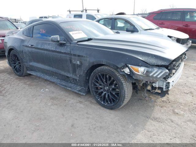  Salvage Ford Mustang