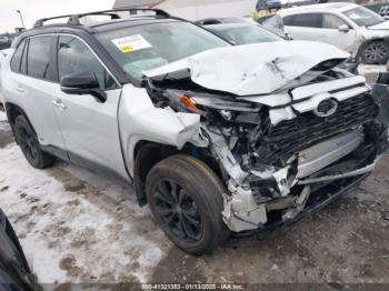  Salvage Toyota RAV4