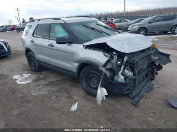  Salvage Ford Explorer