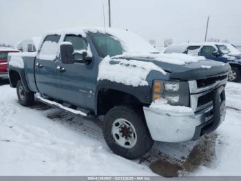  Salvage Chevrolet Silverado 2500