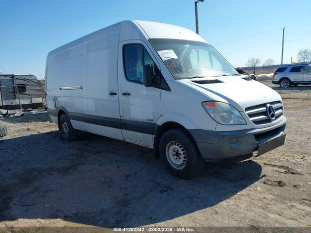  Salvage Mercedes-Benz Sprinter 2500