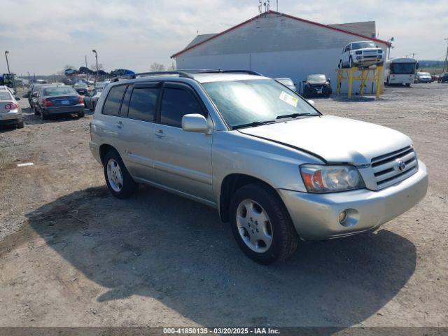  Salvage Toyota Highlander