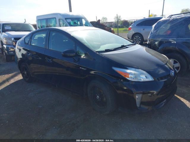  Salvage Toyota Prius