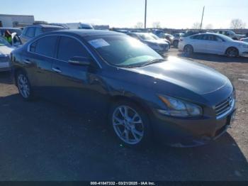  Salvage Nissan Maxima