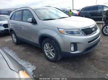  Salvage Kia Sorento