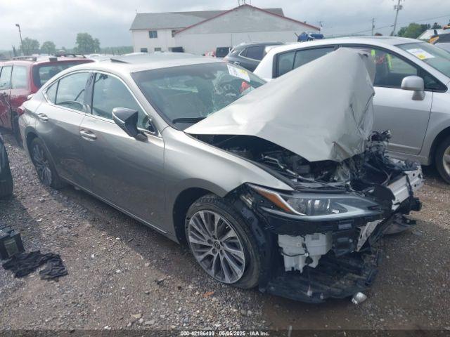  Salvage Lexus Es
