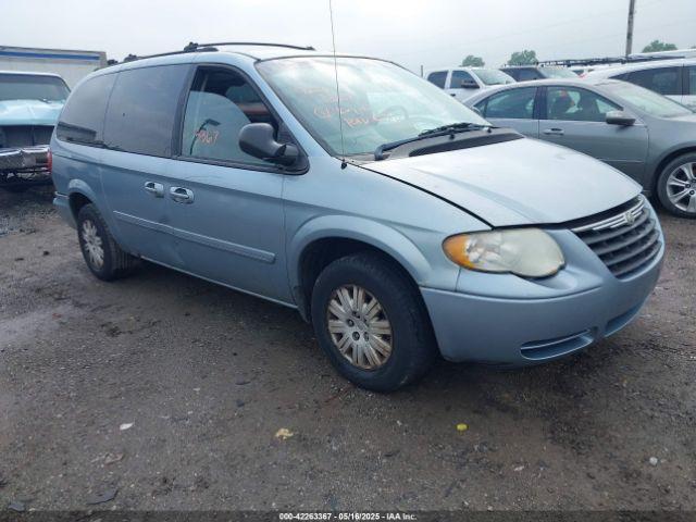  Salvage Chrysler Town & Country