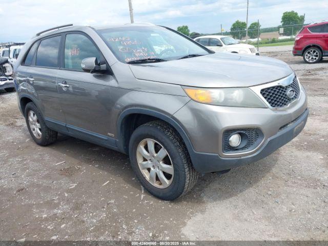  Salvage Kia Sorento