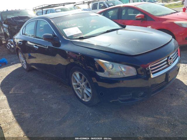  Salvage Nissan Maxima