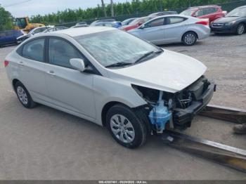  Salvage Hyundai ACCENT