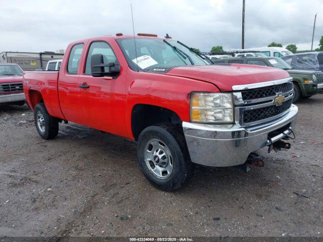  Salvage Chevrolet Silverado 2500