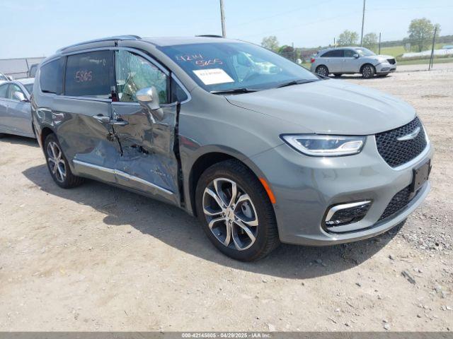 Salvage Chrysler Pacifica