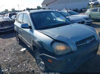 Salvage Hyundai TUCSON