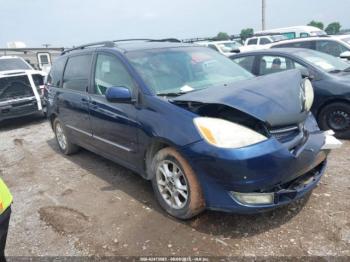  Salvage Toyota Sienna