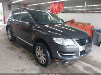  Salvage Volkswagen Touareg