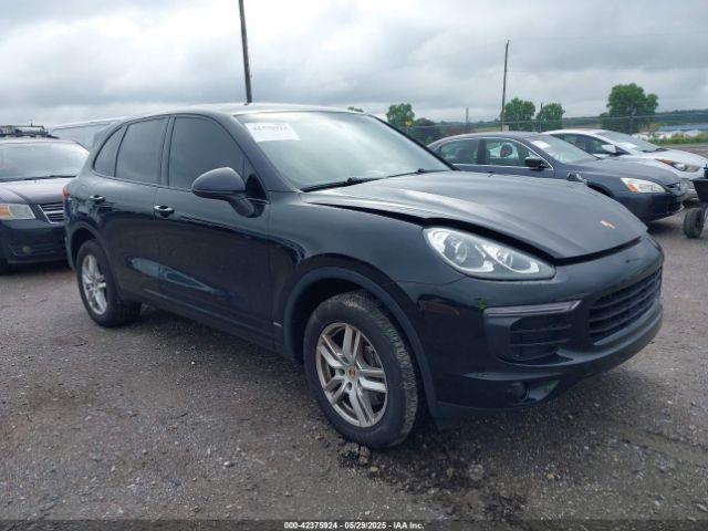  Salvage Porsche Cayenne
