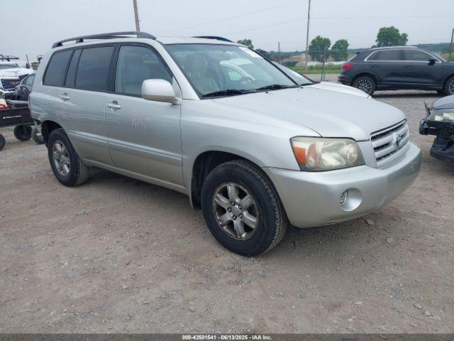  Salvage Toyota Highlander
