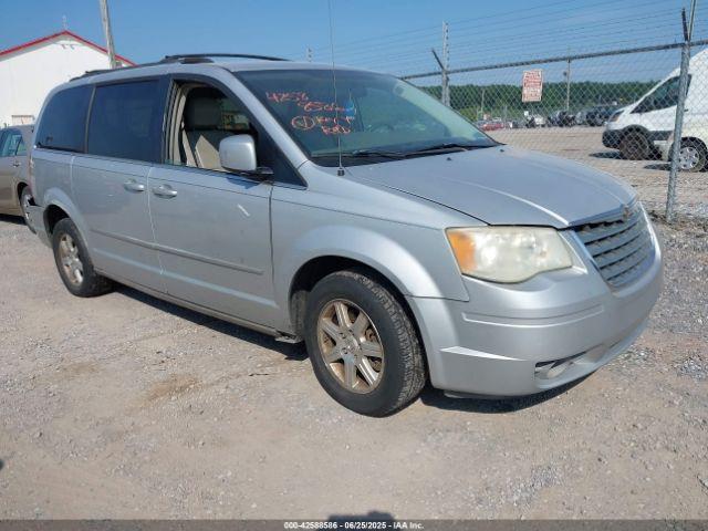  Salvage Chrysler Town & Country