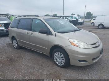  Salvage Toyota Sienna
