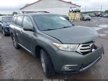  Salvage Toyota Highlander
