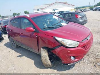  Salvage Hyundai TUCSON