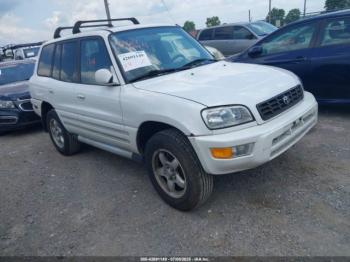  Salvage Toyota RAV4