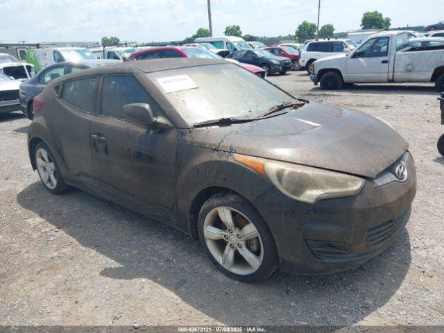  Salvage Hyundai VELOSTER