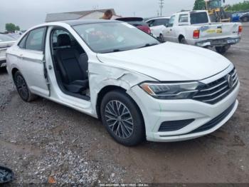  Salvage Volkswagen Jetta