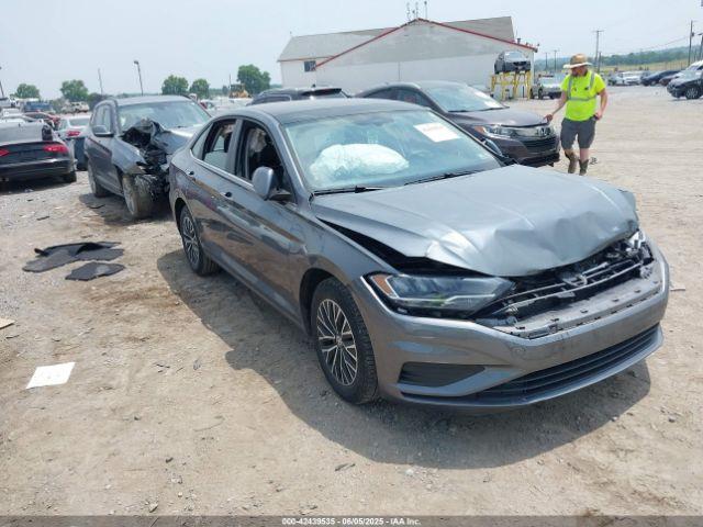  Salvage Volkswagen Jetta