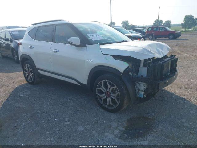  Salvage Kia Seltos