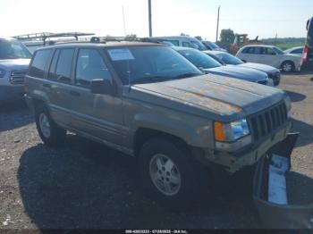  Salvage Jeep Grand Cherokee