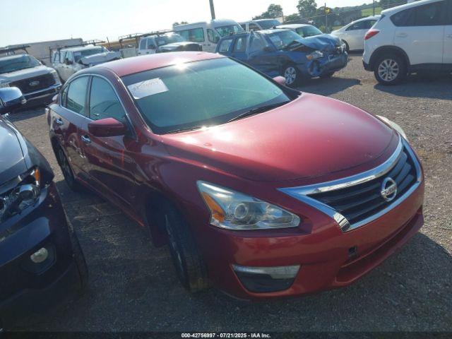  Salvage Nissan Altima