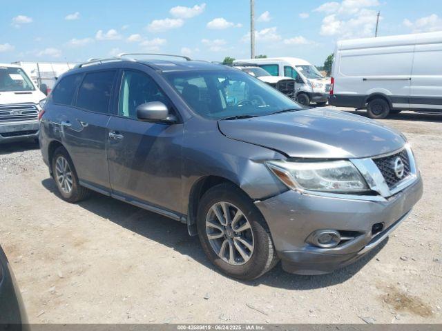  Salvage Nissan Pathfinder