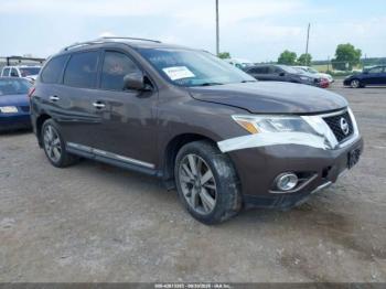  Salvage Nissan Pathfinder