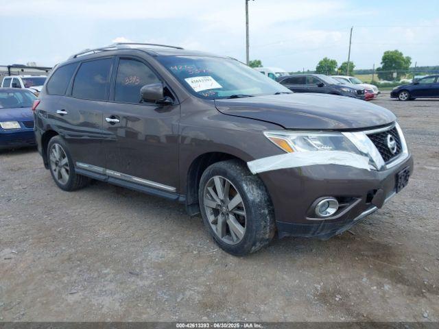  Salvage Nissan Pathfinder