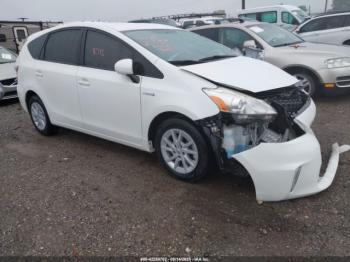  Salvage Toyota Prius v