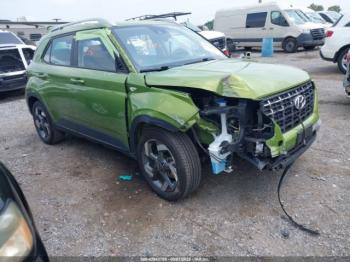  Salvage Hyundai VENUE