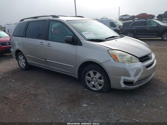  Salvage Toyota Sienna