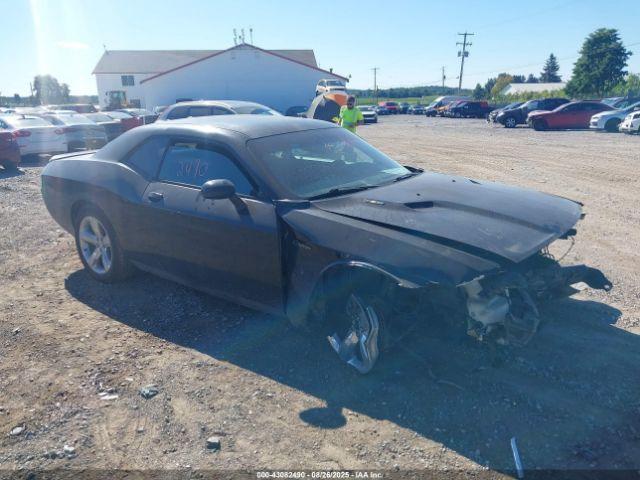  Salvage Dodge Challenger