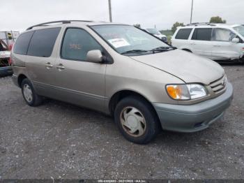  Salvage Toyota Sienna