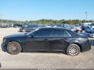 Chrysler 300 Image 16